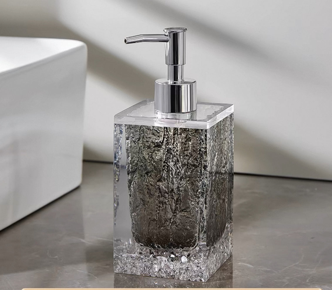 Capri Dispenser