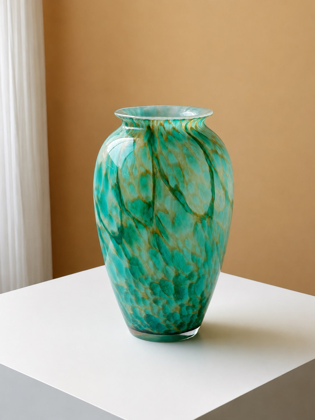 Megan Vase