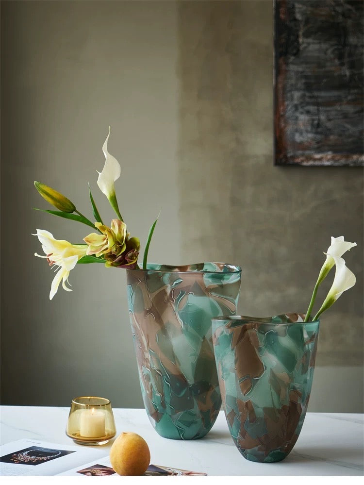 Kelly Vase (PRE ORDER)