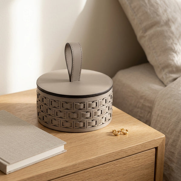 Leonie Round Box (PRE ORDER)