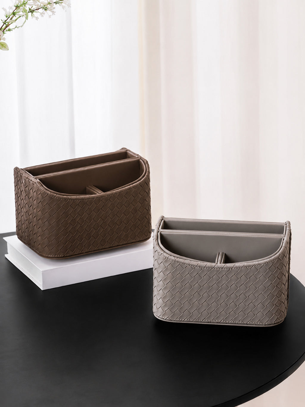Maxx Multi-functional Holder
