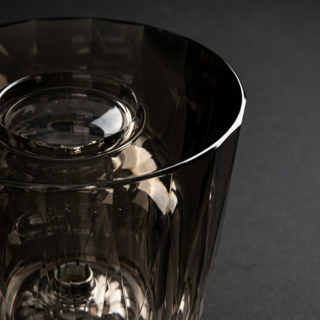Nero Crystal Lamp