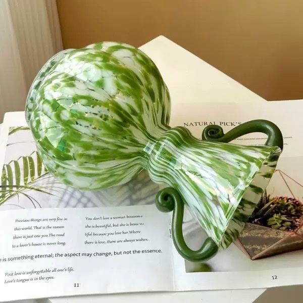 Olso Vase