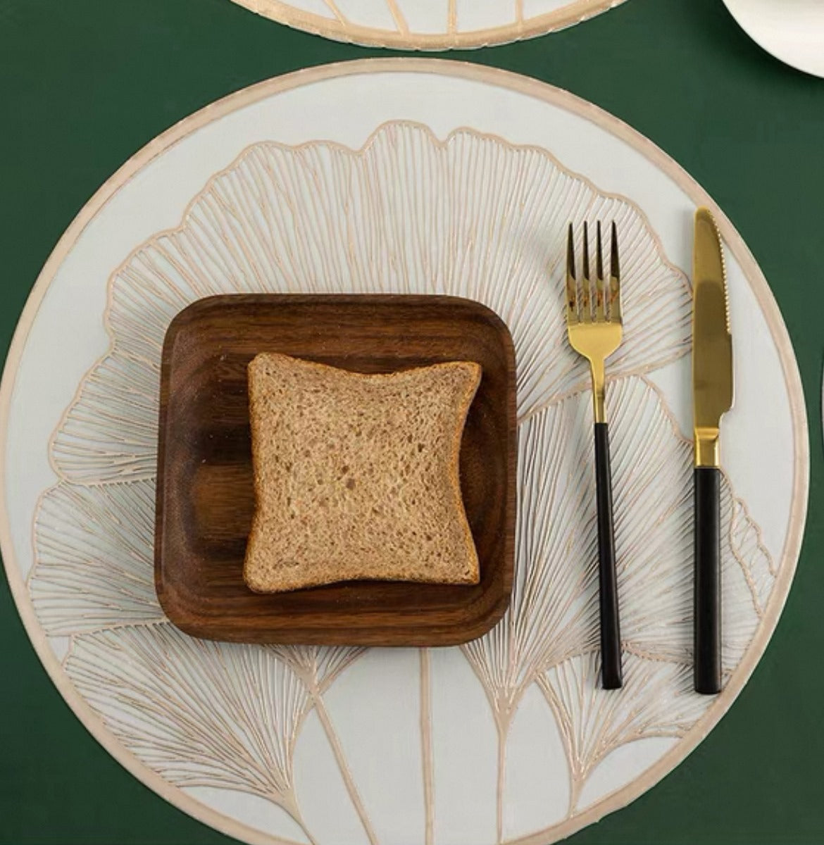 Rafflesia Round Placemat
