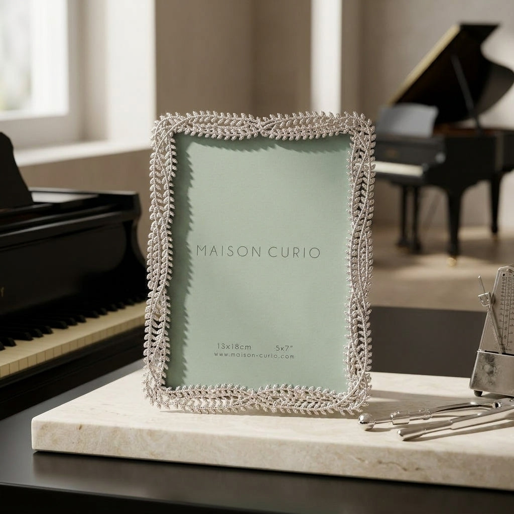 Lora Photo Frame - 5x7